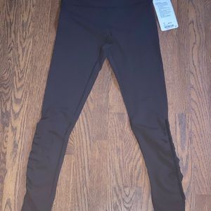 IVIVVA BLACK LEGGINGS WITH VELVET SIDES